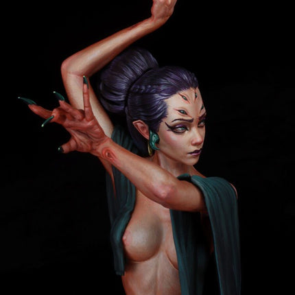 Aracne, Weaver of Whispers - Hex Figures resin bust