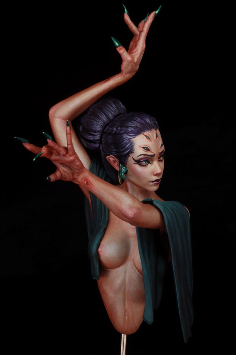 Aracne, Weaver of Whispers - Hex Figures resin bust