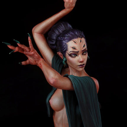 Aracne, Weaver of Whispers - Hex Figures resin bust