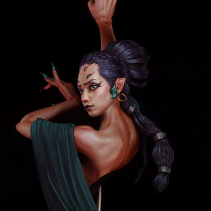 Aracne, Weaver of Whispers - Hex Figures resin bust