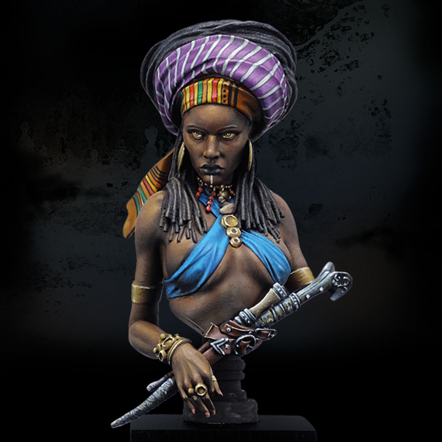 Pirate Amara, Bust