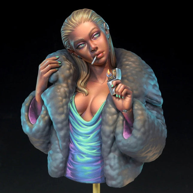 Miss Aurora, Bust