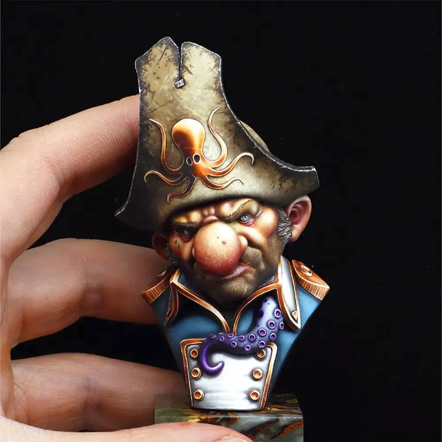 Cpt. Otto, Bust