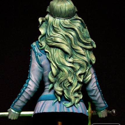 Viviane (back)
