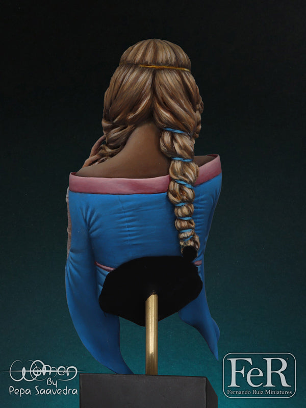 Rosamund (back)